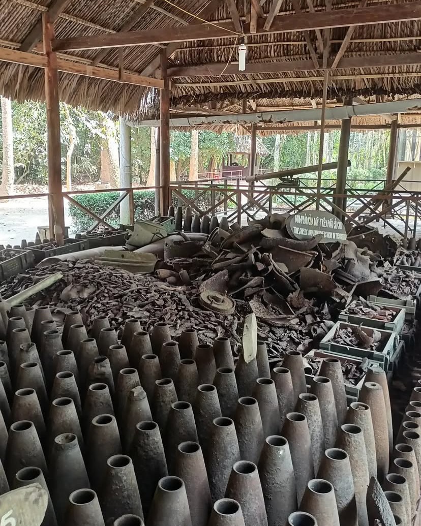 11° giorno: TUNNEL DI CU CHI - SAIGON - MUSEO DELLA GUERRA DEL VIETNAM 