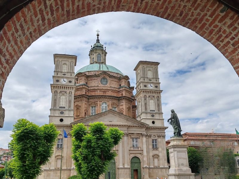 LA GROTTA DEI DOSSI  E FIERA DELLA MADONNA DI VICOFORTE MONDOVI’ SABATO  5 SETTEMBRE 2026